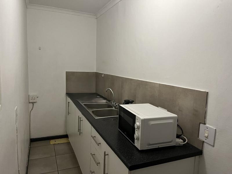 To Let Commercial Property for Rent in Montague Gardens Western Cape